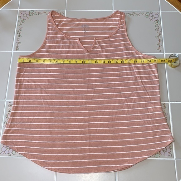 New York & Company Soho Sleeveless Top XL - Picture 5 of 10